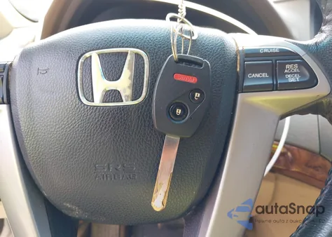 2009 Honda Accord 3.5 Ex-L from USA, damaged, VIN 1HGCP36819A023593